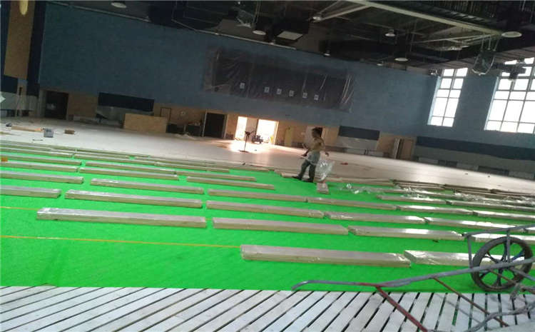 山東專業(yè)體育木地板打磨翻新