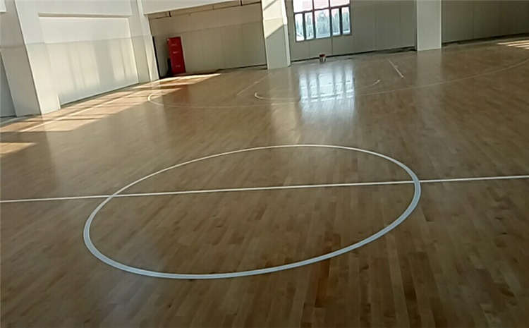 訓(xùn)練館體育木地板安裝