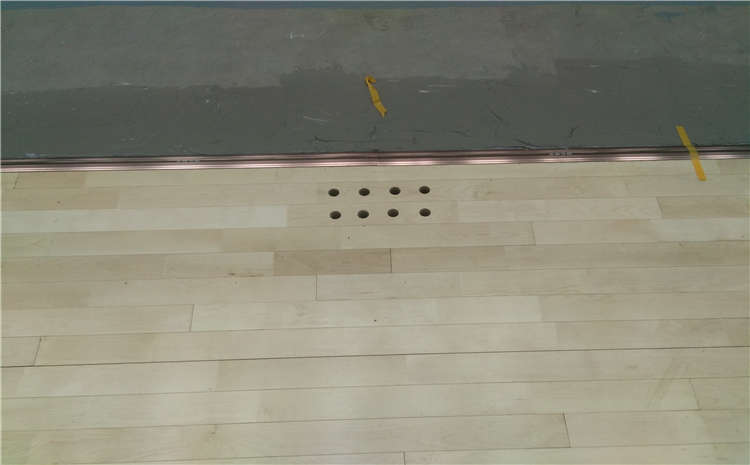 楓樺木舞臺木地板哪個品牌好？