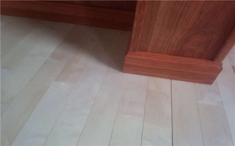 24厚籃球場實木地板安裝工藝