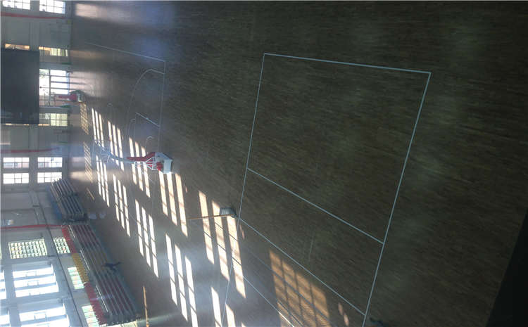 指接板風雨操場運動地板廠家去哪找？