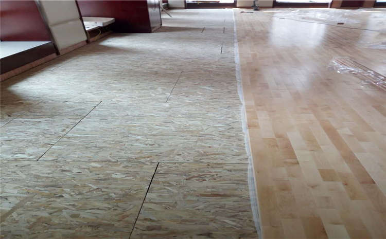 舞臺專業(yè)木地板主龍骨材質(zhì)