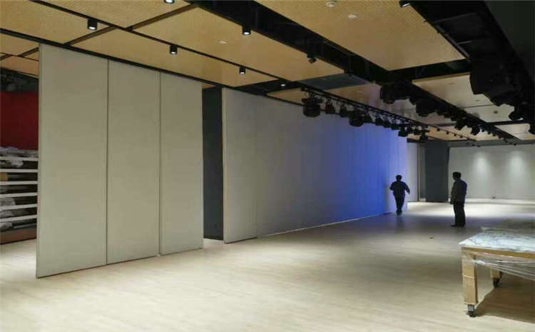 五角楓NBA籃球場木地板單層龍骨結構