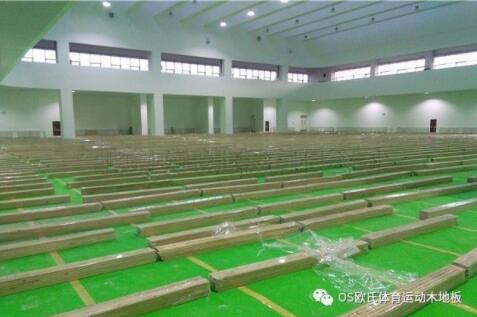 ����ʯ��ɽ�Ǻ��ЌW�@���^ľ�ذ�